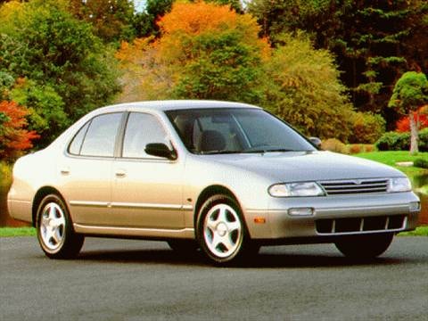 1997 nissan maxima gle specs