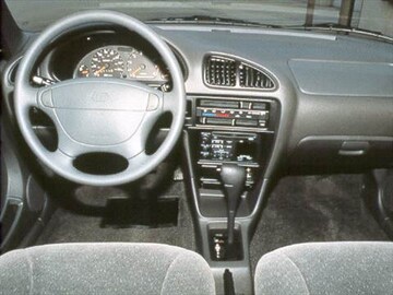 1998 Chevrolet Metro | Pricing, Ratings & Reviews | Kelley Blue Book