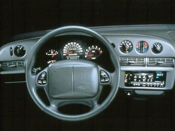 1999 Chevrolet Lumina Pricing Ratings Reviews Kelley Blue Book 1999 Chevrolet Lumina Exterior Interior