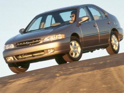 1999 Nissan Altima | Pricing, Ratings & Reviews | Kelley ...