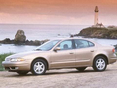 1999 Oldsmobile Alero Pricing Ratings Reviews Kelley Blue Book 1999 Oldsmobile Alero 22 Mpg Combined