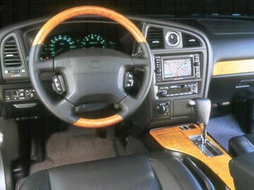 2001 Infiniti Qx Pricing Ratings Reviews Kelley Blue Book 2001 Infiniti Qx Interior