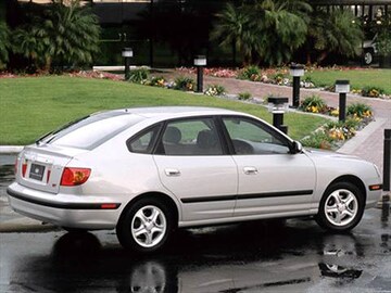 2002 Hyundai Elantra Pricing Ratings Reviews Kelley Blue Book 2002 Hyundai Elantra Exterior