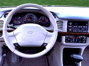2006 chevy impala dashboard