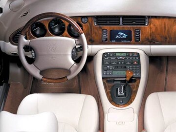 2005 Jaguar Xk Pricing Ratings Reviews Kelley Blue Book 2005 Jaguar Xk Exterior Interior