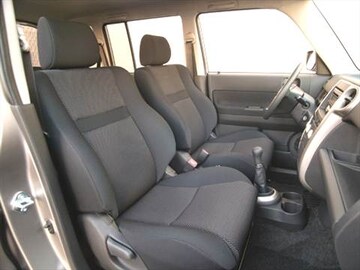 2005 Scion Xb Pricing Ratings Reviews Kelley Blue Book 2005 Scion Xb Interior