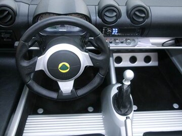 https://file.kbb.com/kbb/vehicleimage/housenew/480x360/2007/2007-lotus-exige%20s-steeringcolumn_loexsint0753.jpg?interpolation=high-quality&downsize=360:*