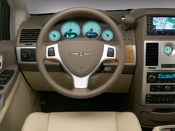 2010 Chrysler Town Country Pricing Ratings Reviews Kelley 2010 Chrysler Town Country Interior