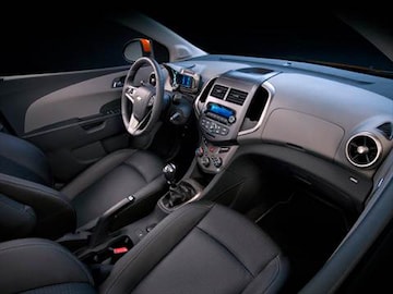 2012 Chevrolet Sonic Sedan 2lz 2012 chevrolet sonic frontrowseats chsonhint1250 - 2012 Chevrolet Sonic Sedan 2lz