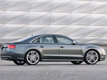 Audi s8 2013