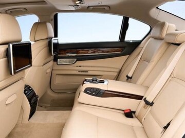 2014 bmw 750il specs