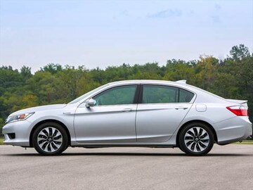 2017 Honda Accord Hybrid Pricing Ratings Reviews Kelley Blue Book 2017 Honda Accord Hybrid Exterior