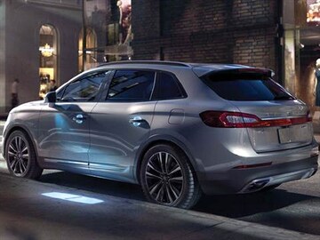 https://file.kbb.com/kbb/vehicleimage/housenew/480x360/2016/2016-lincoln-mkx-rearside_ltmkx1602.jpg?interpolation=high-quality&downsize=360:*