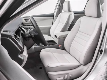 2016 Toyota Camry Pricing Ratings Reviews Kelley Blue Book 2016 Toyota Camry Interior