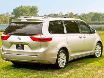 2016 Toyota Sienna Pricing Ratings Reviews Kelley Blue Book 2016 Toyota Sienna Exterior