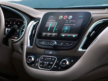2017 Chevrolet Malibu Pricing Ratings Reviews Kelley Blue Book 2017 Chevrolet Malibu Interior