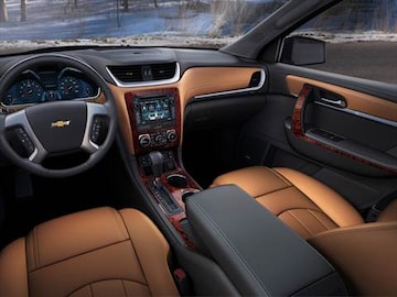 2017 Chevrolet Traverse Pricing Ratings Reviews Kelley Blue Book 2017 Chevrolet Traverse Interior