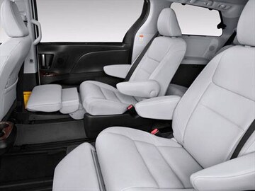 2017 Toyota Sienna Pricing Ratings Reviews Kelley Blue Book 2017 Toyota Sienna Interior