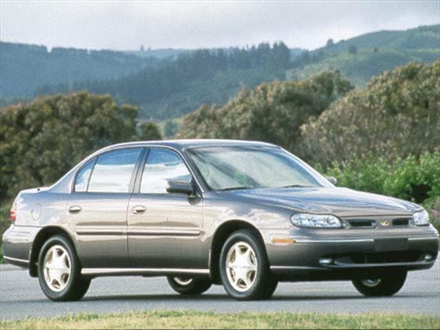 1999 Oldsmobile Cutlass GL Sedan 4D Used Car Prices | Kelley Blue Book