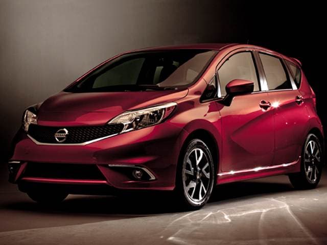 Used 2015 Nissan Versa Note SR Hatchback 4D Pricing | Kelley Blue Book